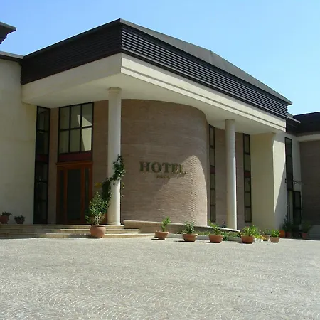 Hotel D.G. Garden-2